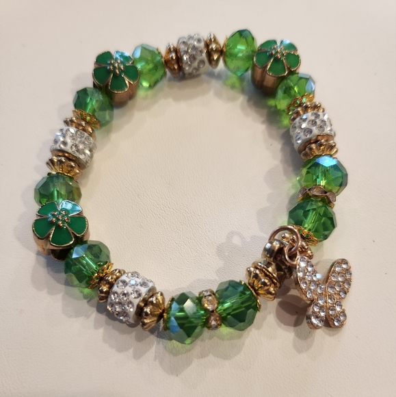 🦋Butterfly Bracelet.🦋             NWOT - Picture 2 of 2